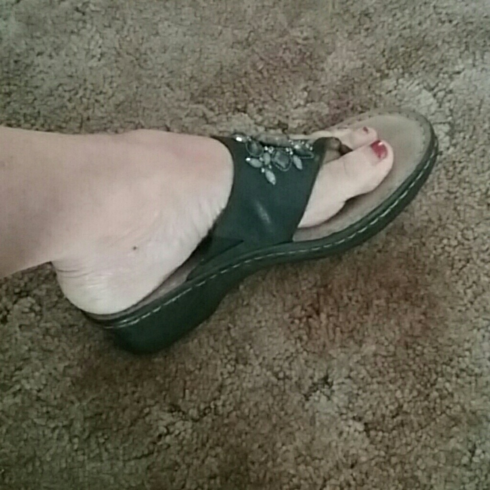 Naturalized shoes.7